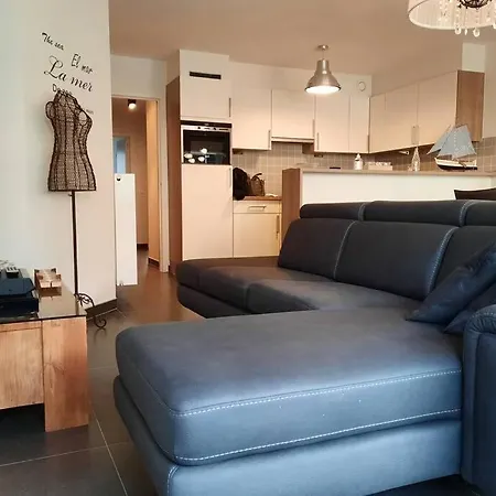 アパート Nieuwbouwappartement Met Zeezicht In Bad *