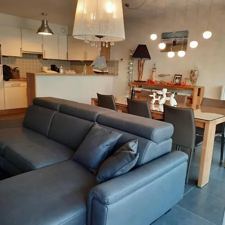 Daire Nieuwbouwappartement Met Zeezicht In Bad *